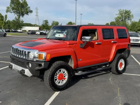 More photos of 2008 HUMMER H3 SUV Luxury at Auto Boutique Ohio, OH