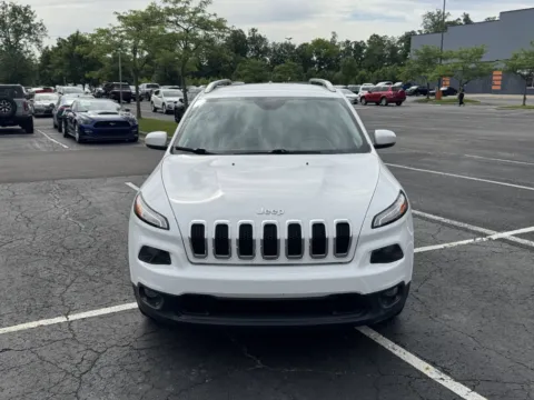 More photos of 2016 Jeep Cherokee Latitude at Auto Boutique Ohio, OH