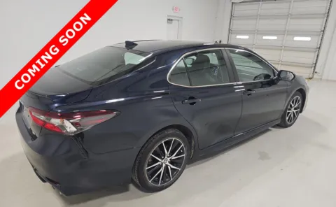 More photos of 2021 Toyota Camry SE at Auto Boutique Ohio, OH
