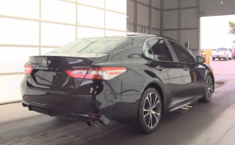 More photos of 2018 Toyota Camry SE at Auto Boutique Ohio, OH