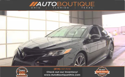 Black 2018 Toyota Camry SE for sale in Columbus, OH