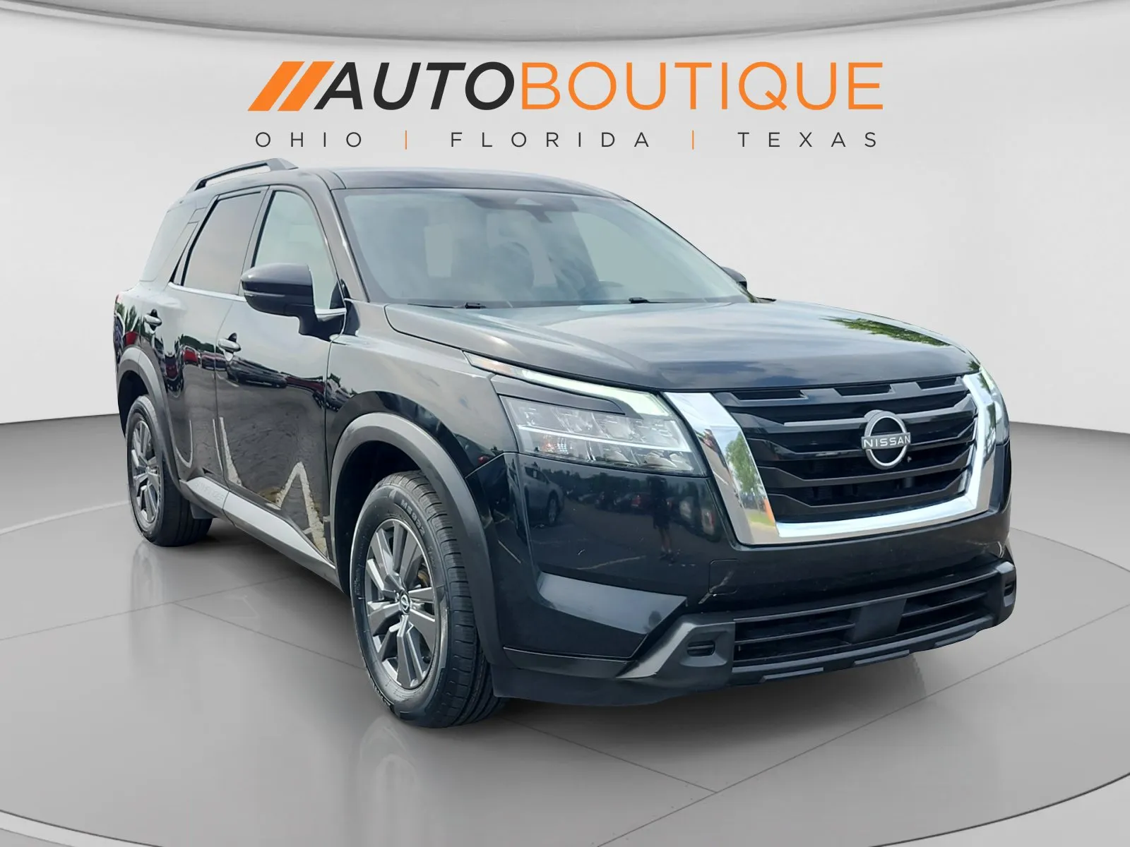 Nissan Pathfinder photo 7