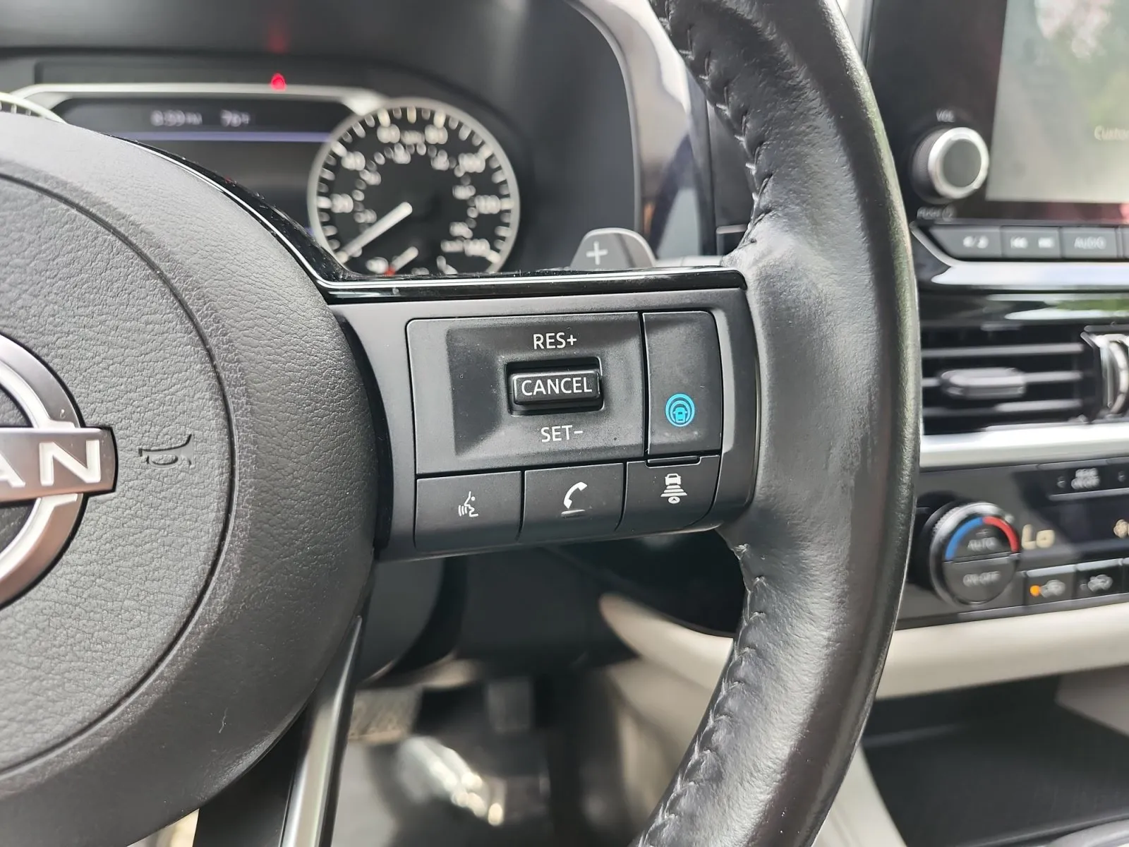 Nissan Pathfinder photo 26