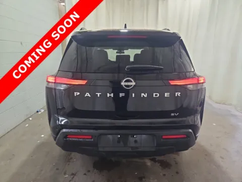More photos of 2022 Nissan Pathfinder SV at Auto Boutique Ohio, OH