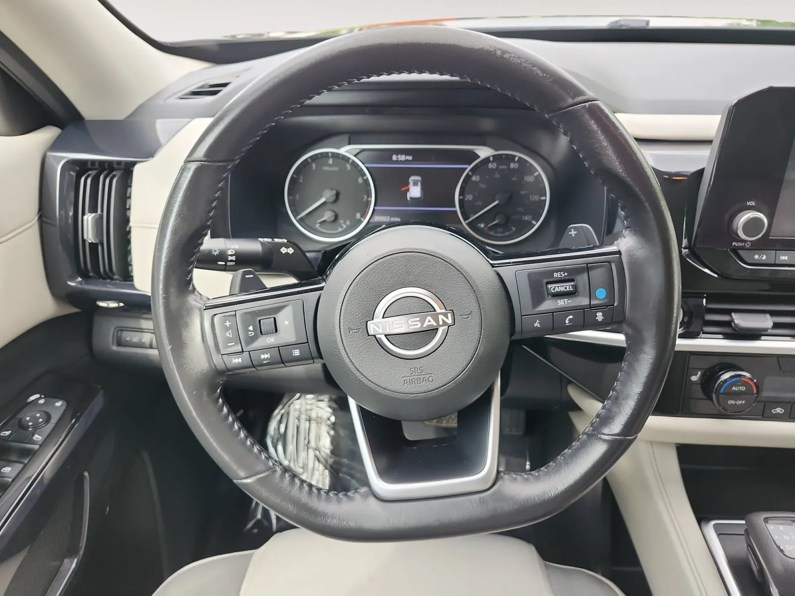 Nissan Pathfinder photo 12