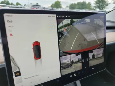 More photos of 2022 Tesla Model 3 Long Range at Auto Boutique Ohio, OH