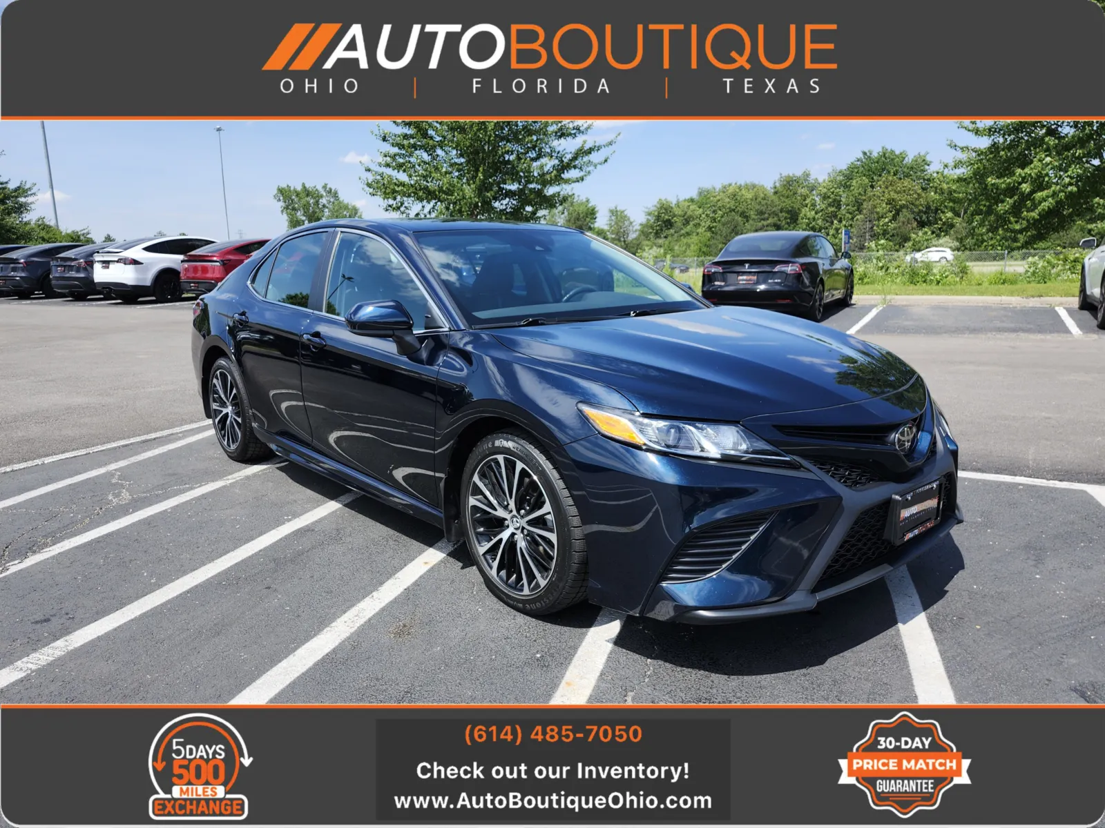 Blue 2020 Toyota Camry SE for sale in Columbus, OH