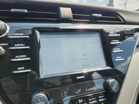 More photos of 2020 Toyota Camry SE at Auto Boutique Ohio, OH