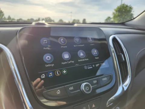 More photos of 2023 Chevrolet Equinox Premier at Auto Boutique Ohio, OH