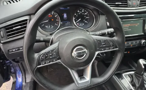More photos of 2018 Nissan Rogue S at Auto Boutique Ohio, OH