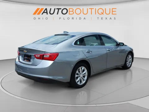 More photos of 2023 Chevrolet Malibu LT at Auto Boutique Ohio, OH