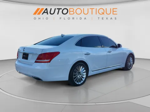 More photos of 2014 Hyundai Equus Signature at Auto Boutique Ohio, OH