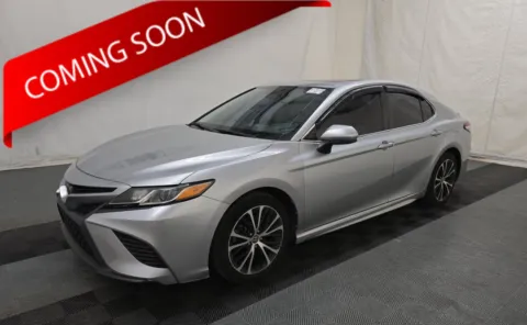 Silver 2020 Toyota Camry SE for sale in Columbus, OH