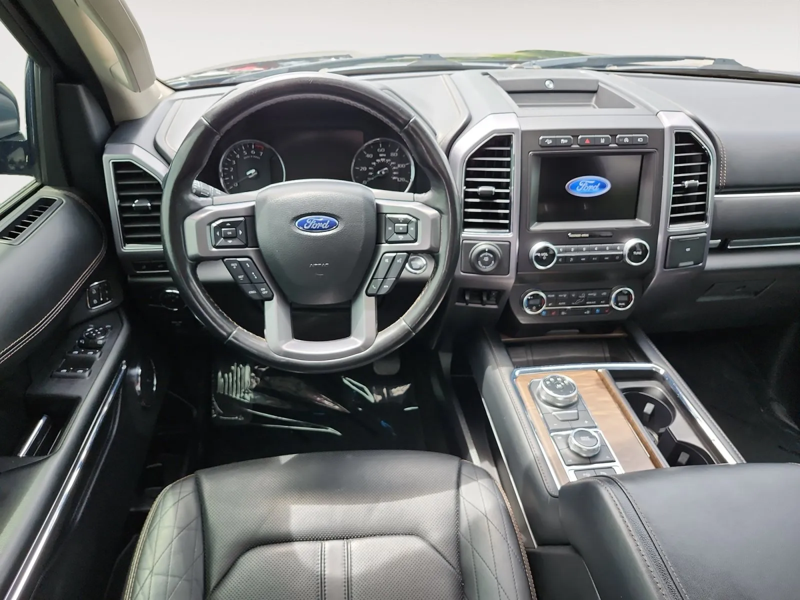 Ford Expedition photo 10