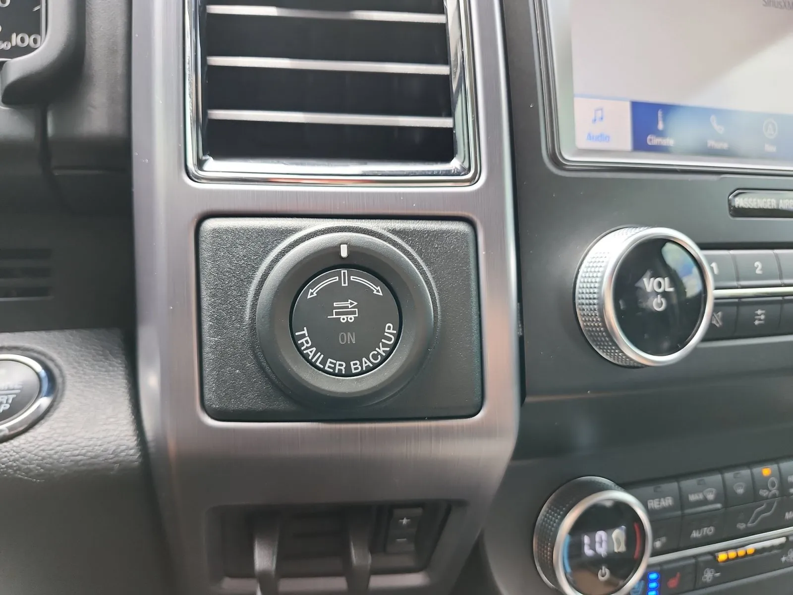 Ford Expedition photo 24