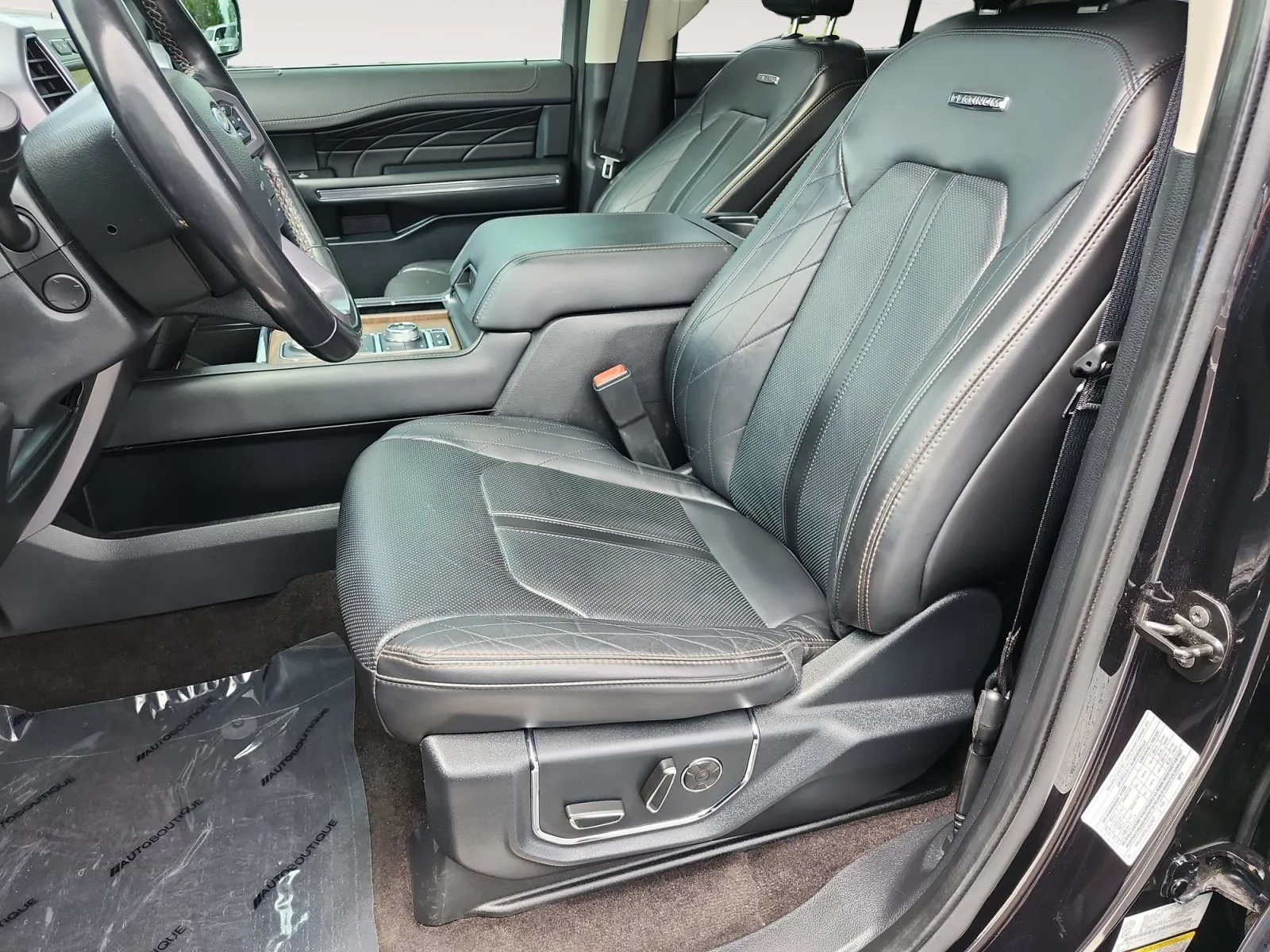 Ford Expedition photo 9