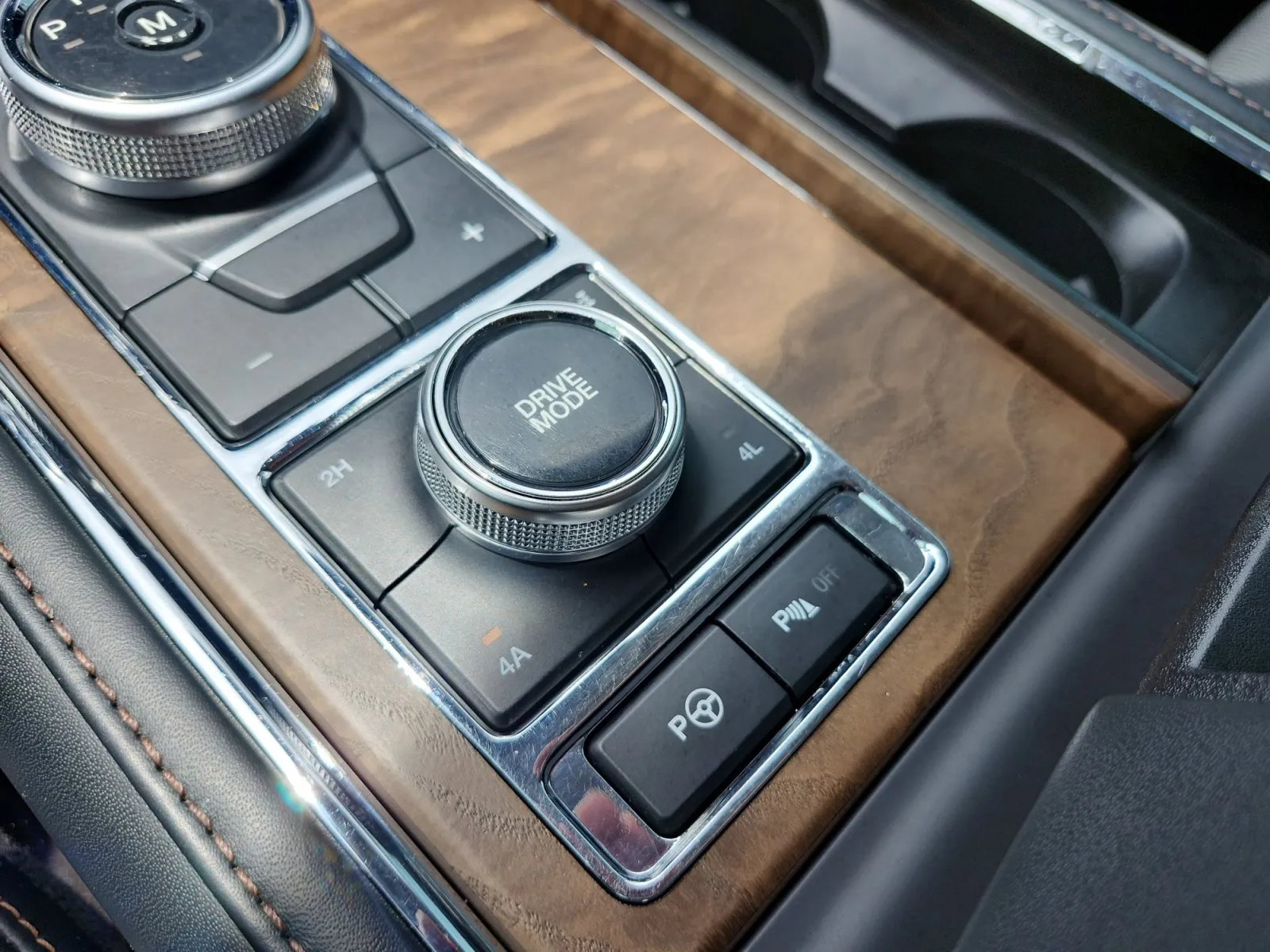 Ford Expedition photo 30
