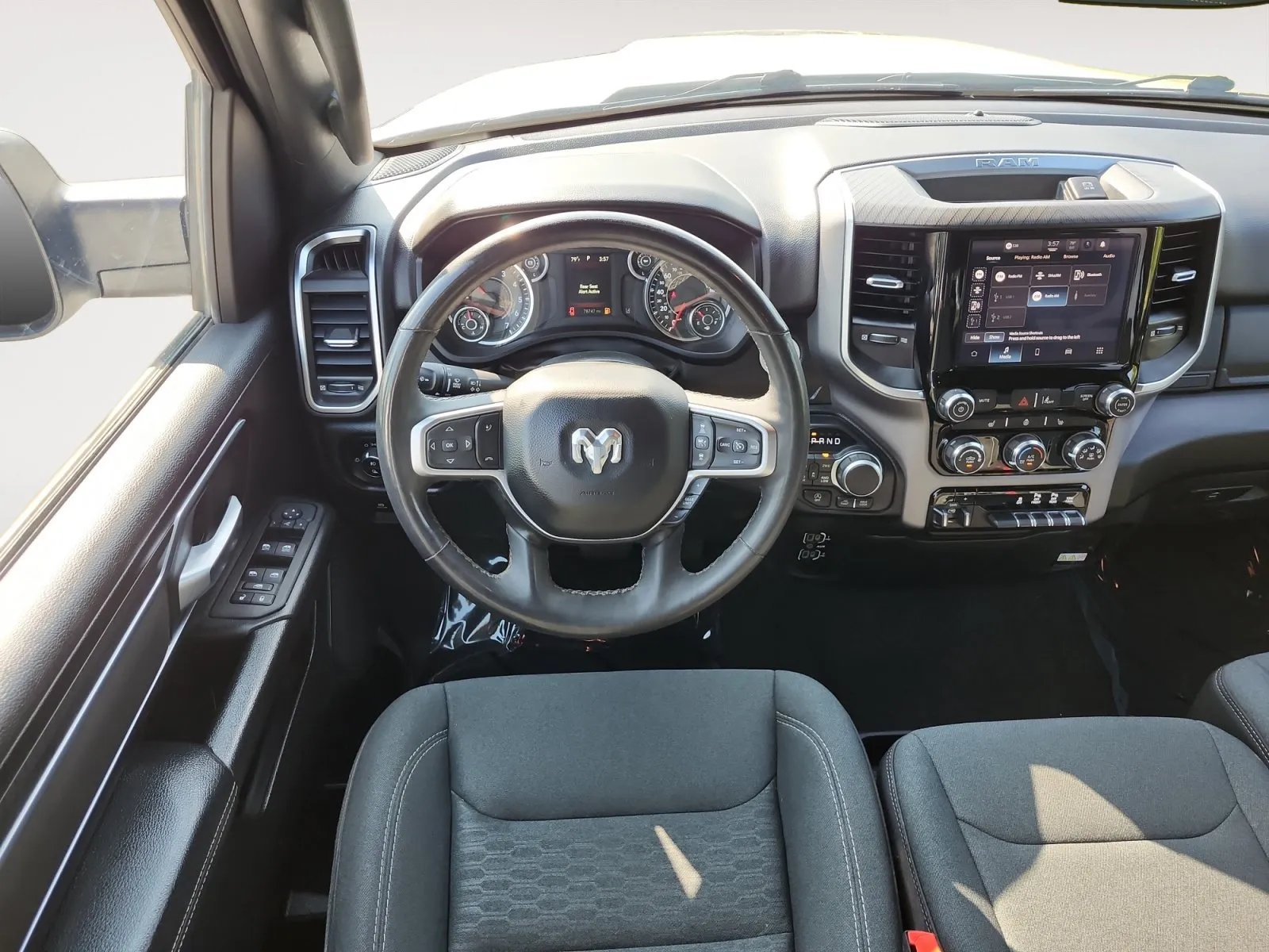 Ram 1500 photo 10