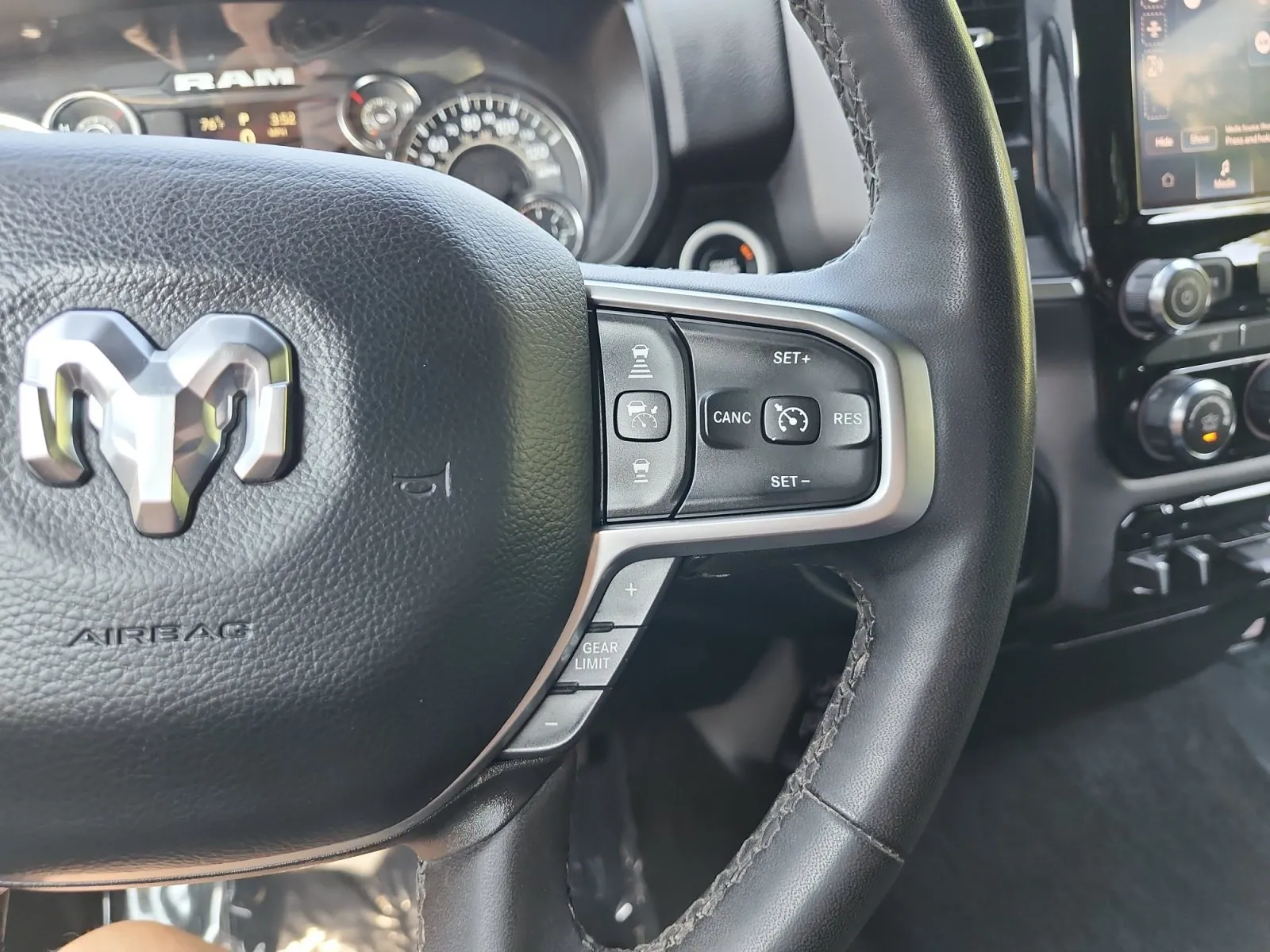 Ram 1500 photo 23