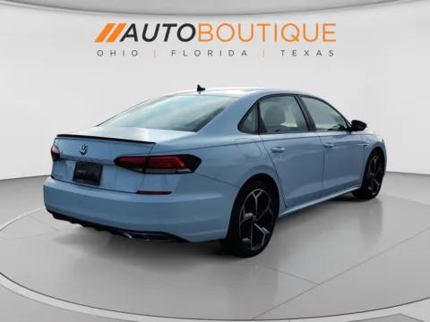 More photos of 2020 Volkswagen Passat 2.0T R-Line at Auto Boutique Ohio, OH