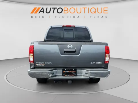 More photos of 2016 Nissan Frontier PRO-4X at Auto Boutique Ohio, OH