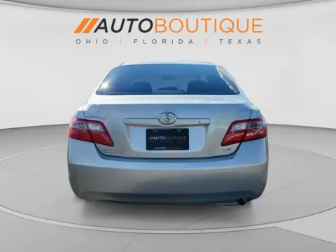 More photos of 2009 Toyota Camry LE at Auto Boutique Ohio, OH