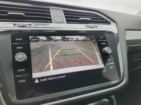 More photos of 2022 Volkswagen Tiguan SE at Auto Boutique Ohio, OH
