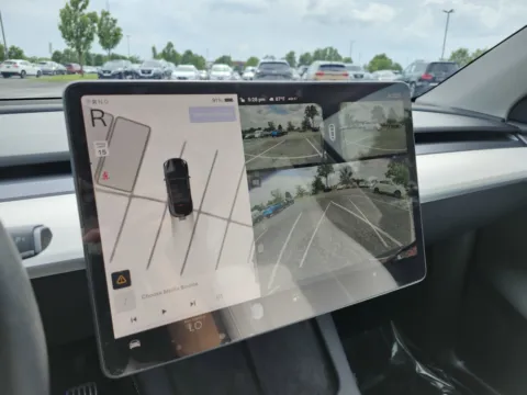 More photos of 2023 Tesla Model Y Long Range at Auto Boutique Ohio, OH