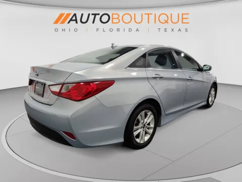 More photos of 2014 Hyundai Sonata GLS at Auto Boutique Ohio, OH