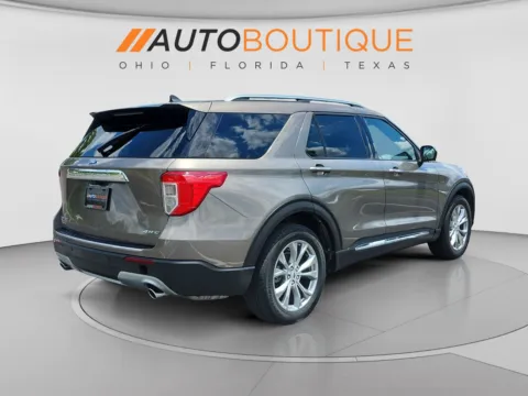 More photos of 2021 Ford Explorer Limited at Auto Boutique Ohio, OH