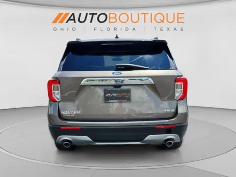 More photos of 2021 Ford Explorer Limited at Auto Boutique Ohio, OH