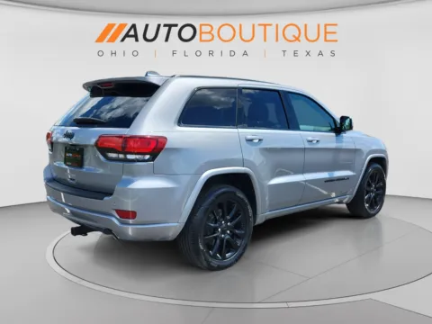 More photos of 2019 Jeep Grand Cherokee Altitude at Auto Boutique Ohio, OH