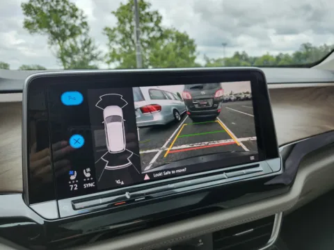 More photos of 2025 Volkswagen Atlas 2.0T SE w/Technology at Auto Boutique Ohio, OH