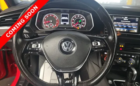More photos of 2020 Volkswagen Jetta R-Line at Auto Boutique Ohio, OH