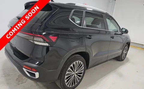 More photos of 2025 Volkswagen Taos SE at Auto Boutique Ohio, OH
