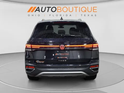 More photos of 2025 Volkswagen Taos SE at Auto Boutique Ohio, OH