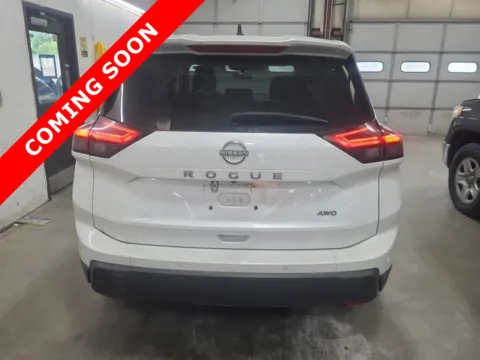 More photos of 2025 Nissan Rogue S at Auto Boutique Ohio, OH