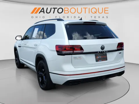 Another view of 2022 Volkswagen Atlas 3.6L V6 SEL R-Line Black for sale in Columbus, OH at Auto Boutique Ohio