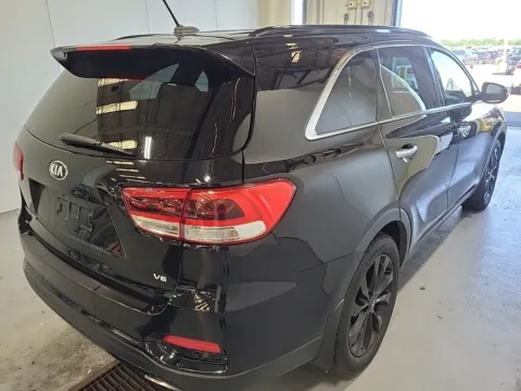 Another view of 2019 Kia Sorento S V6 for sale in Columbus, OH at Auto Boutique Ohio