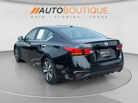 Photos of 2020 Nissan Altima 2.5 SL for sale in Columbus, OH at Auto Boutique Ohio