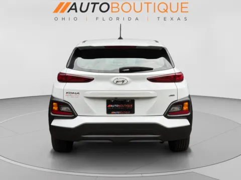 More photos of 2021 Hyundai Kona SE at Auto Boutique Ohio, OH