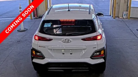 More photos of 2021 Hyundai Kona SE at Auto Boutique Ohio, OH