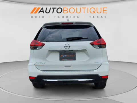 More photos of 2017 Nissan Rogue S at Auto Boutique Ohio, OH
