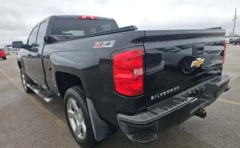 More photos of 2016 Chevrolet Silverado 1500 LT at Auto Boutique Ohio, OH