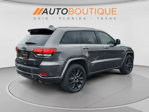 More photos of 2018 Jeep Grand Cherokee Altitude at Auto Boutique Ohio, OH