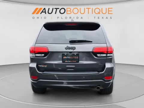 More photos of 2018 Jeep Grand Cherokee Altitude at Auto Boutique Ohio, OH