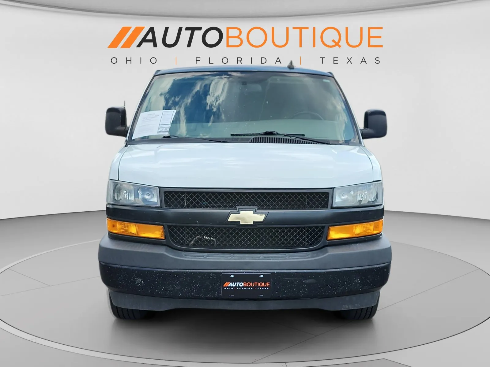 Chevrolet Express photo 8