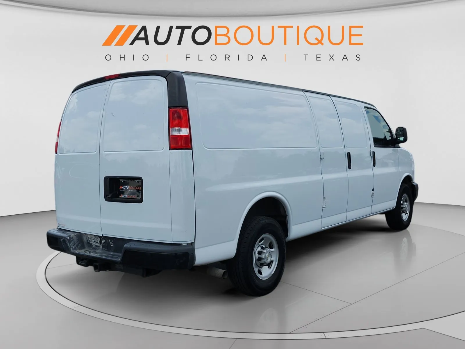 Chevrolet Express photo 5