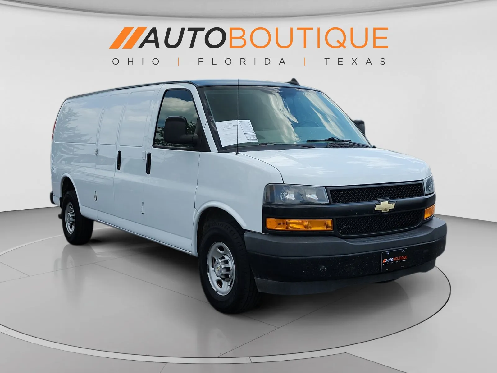 Chevrolet Express photo 7