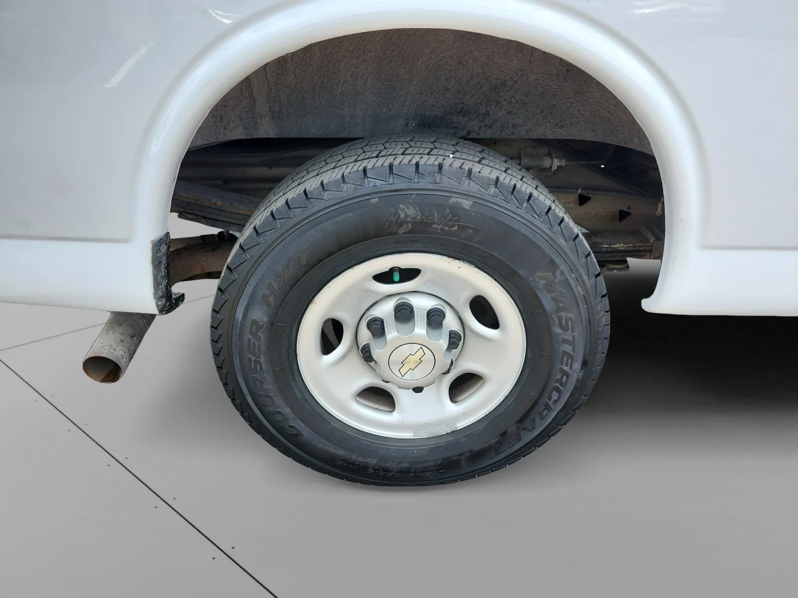 Chevrolet Express photo 14